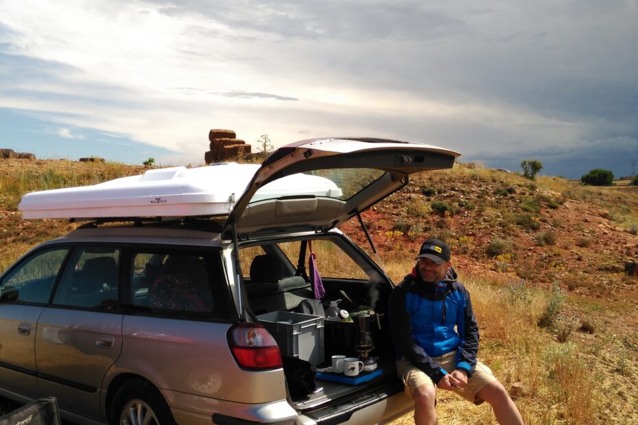 Héctor, con su 1er. Subaru